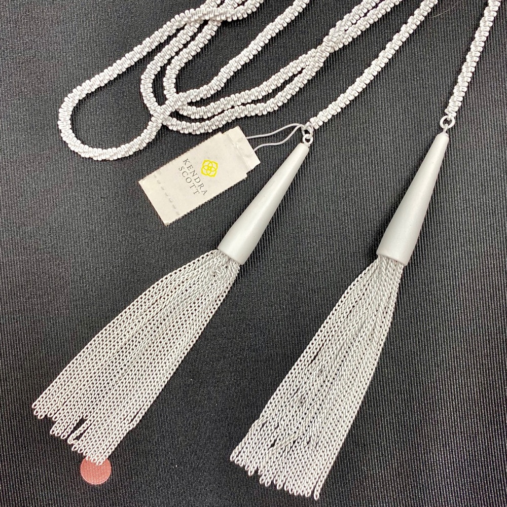 Kendra Scott White Matte Phara Tassel Necklace NEW - Picture 3 of 8